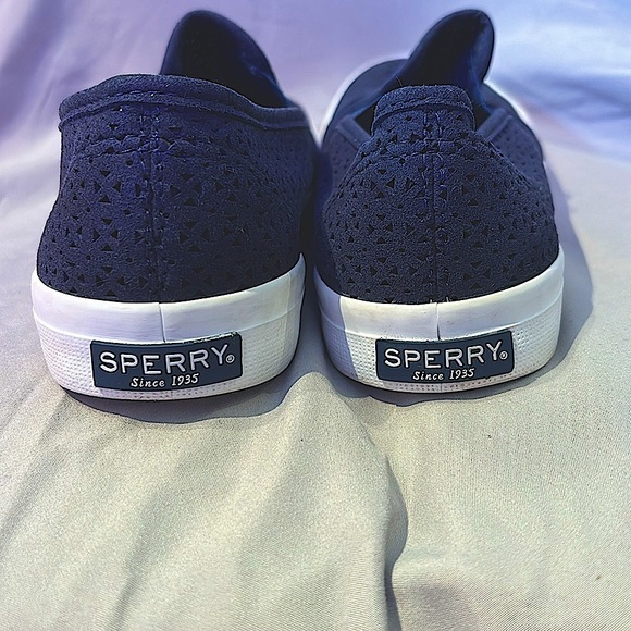 SPERRY | Sperry Seaside Nautical Perf Sneakers | 7.5 - Picture 4 of 6